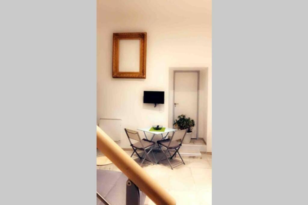 Le Grand Mole - 2 A 8 Voyageurs Apartment Сет Екстериор снимка